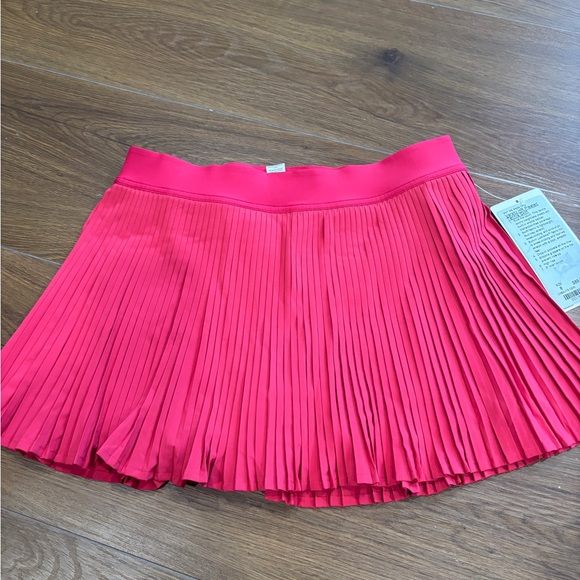 Lululemon Varsity High-Rise Pleated Tennis Skirt
Pink size 8 and white size 12 - Picture 2 of 10